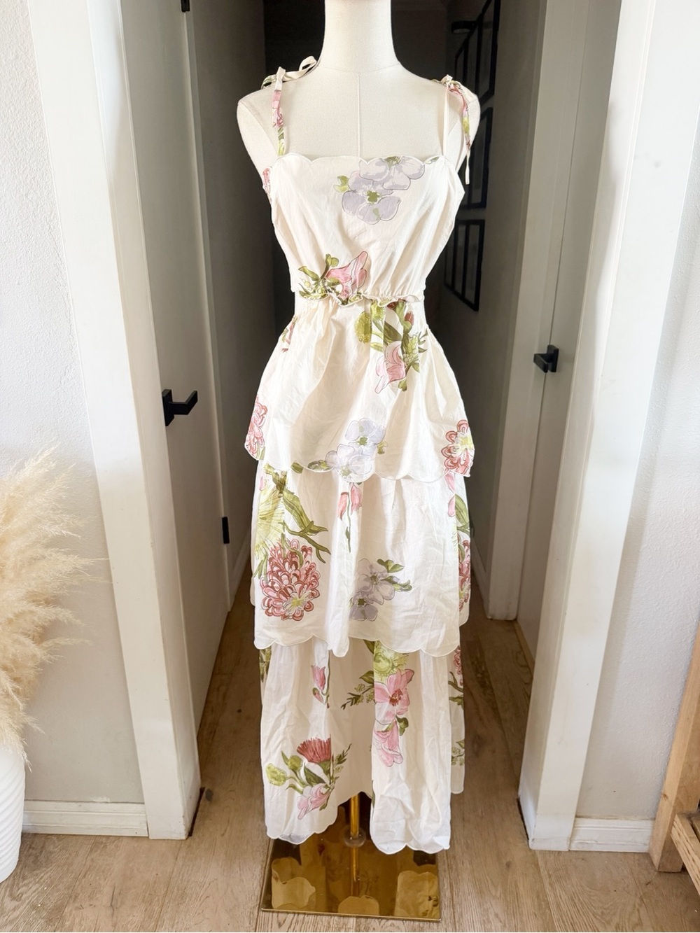 Petal & Pup Adelaide Scallop Cutout Tie Strap Maxi Dress Sz NWT - Picture 5 of 11